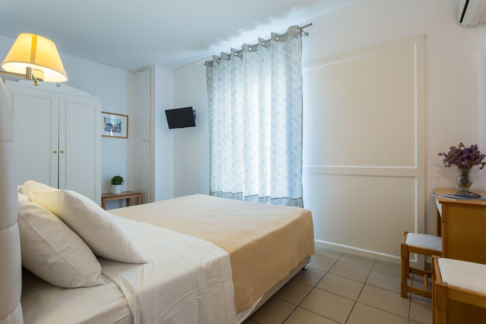 Hotel Akti Skiathos Town Ngoại thất bức ảnh